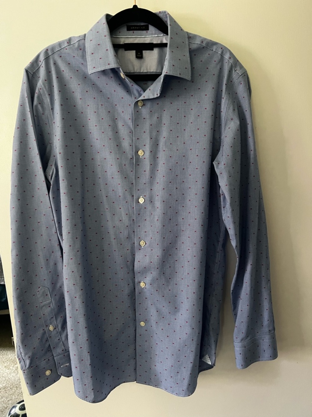 Banana Republic “Grant Fit” Men’s Fitted Dress Shirt Size Medium Neck 15 1/2